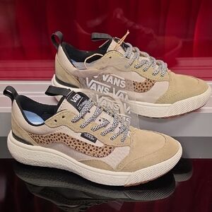 Vans Ultrarange Exo – Animal Brown/White – Men’s 3.5 / Women’s 5.0